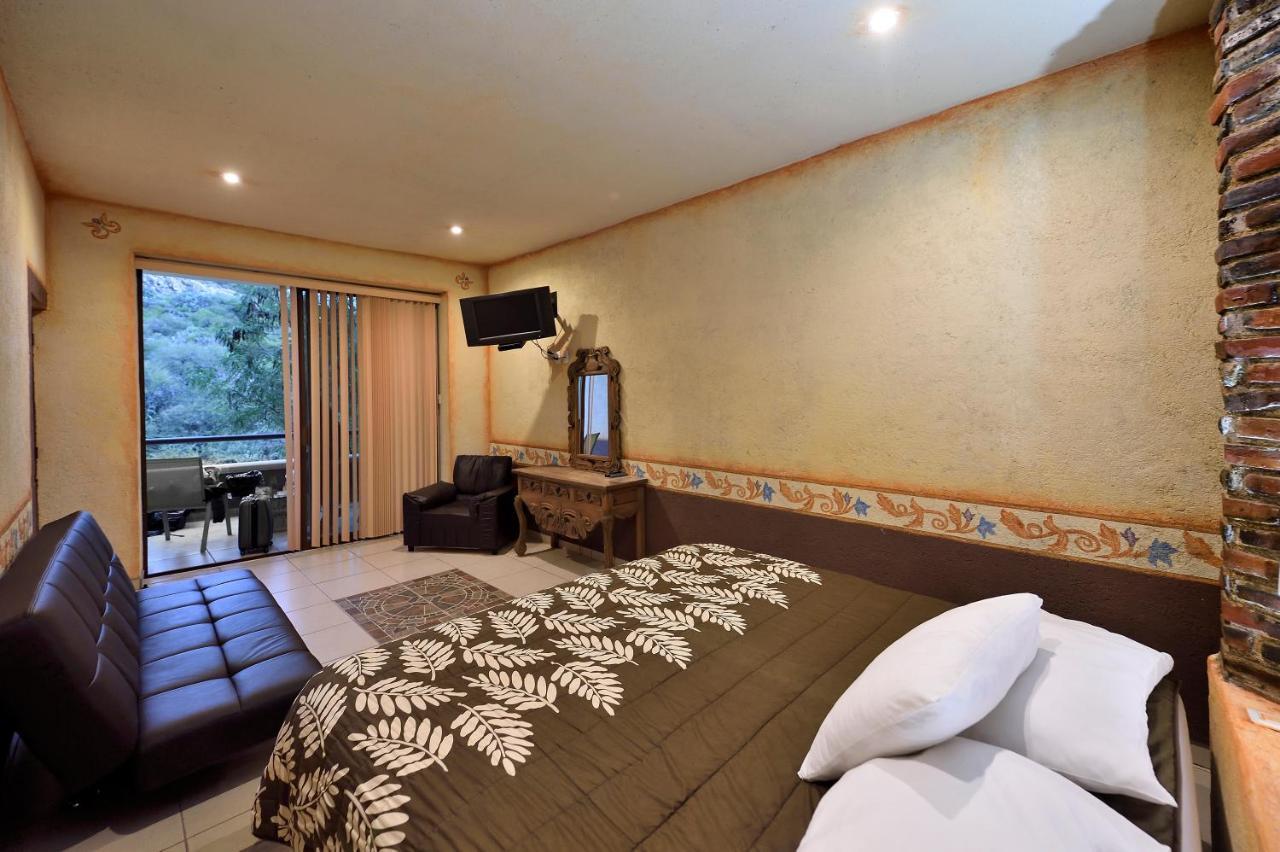 Hotel Casa Del Arbol Bernal Ngoại thất bức ảnh